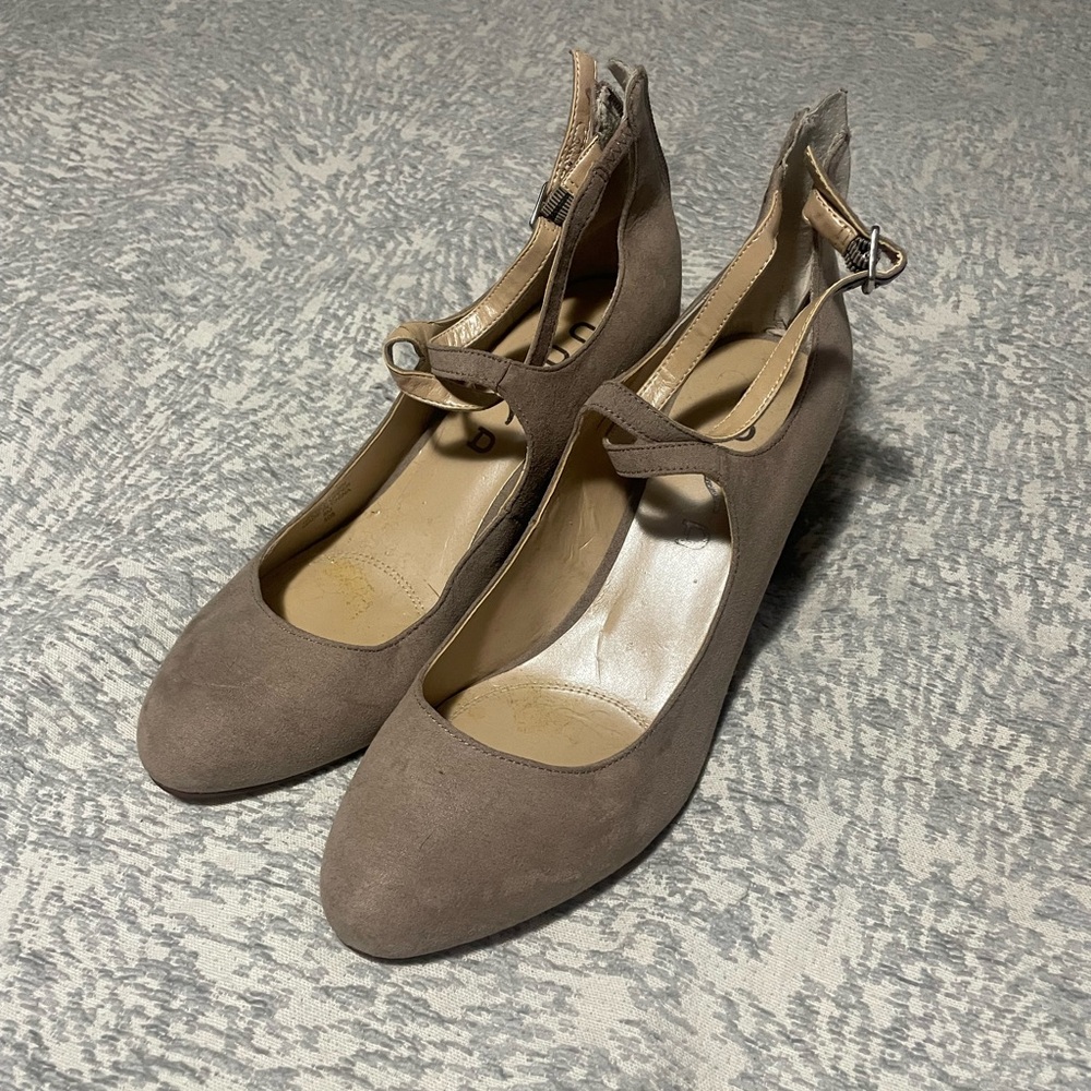 Unisa Tan Heeled Shoes